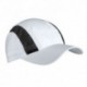 gorra deportiva blanca y negra con cierre elástico