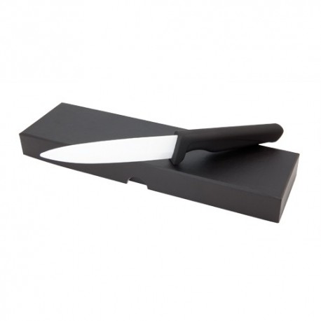 Cuchillo de alta calidad presentado en un estuche negro